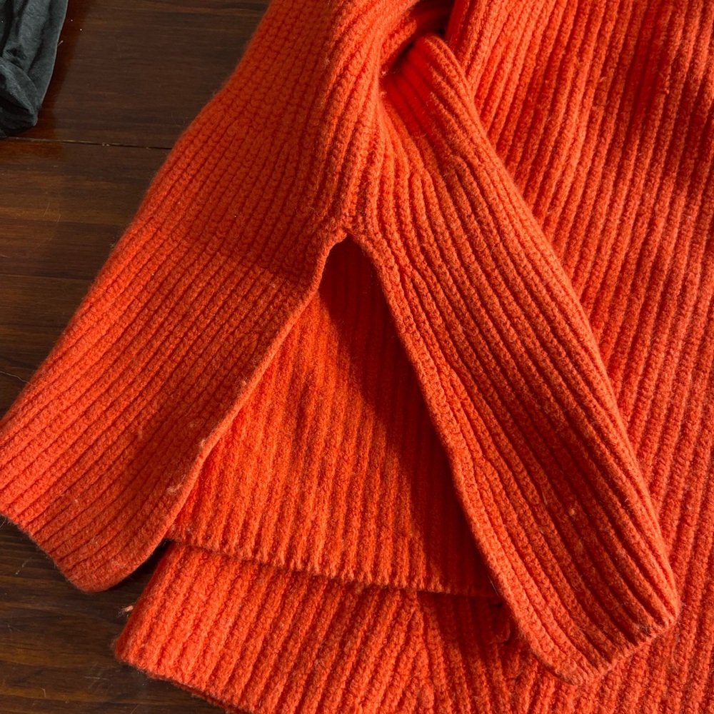 Sweaty Betty | Balloon Sleeve Heavy Wool Sweater - Picture 10 of 13